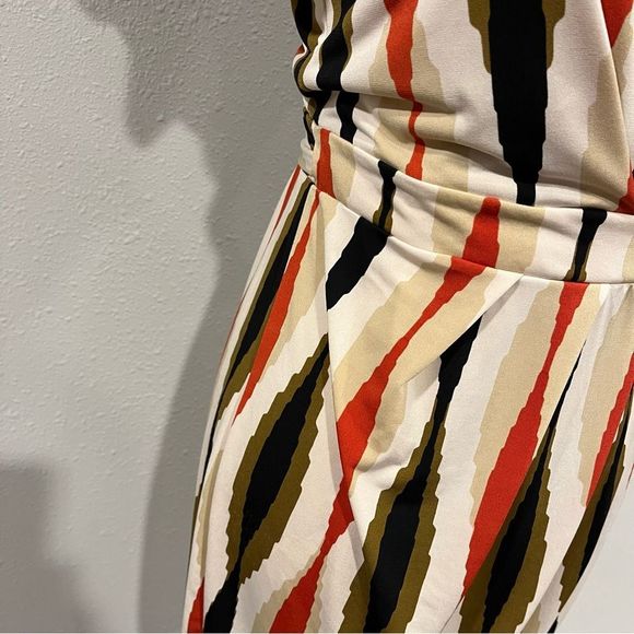 Banana Republic short sleeve midi wrap dress - Picture 5 of 11